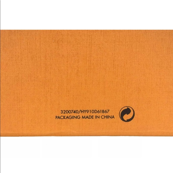 Large Louis Vuitton Magnetic Box - Picture 3 of 4